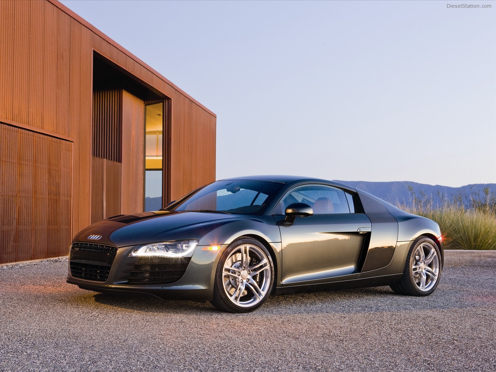 Audi R8 (V8) 4.2 FSI quattro 2011