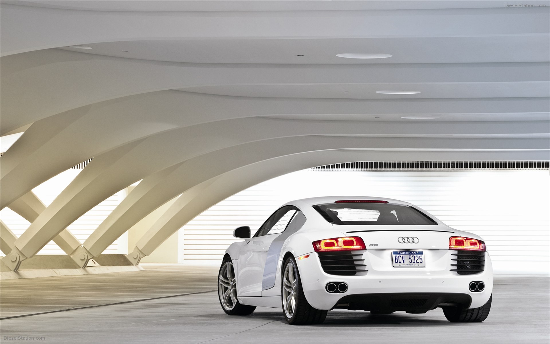 Audi R8 (V8) 4.2 FSI quattro 2011