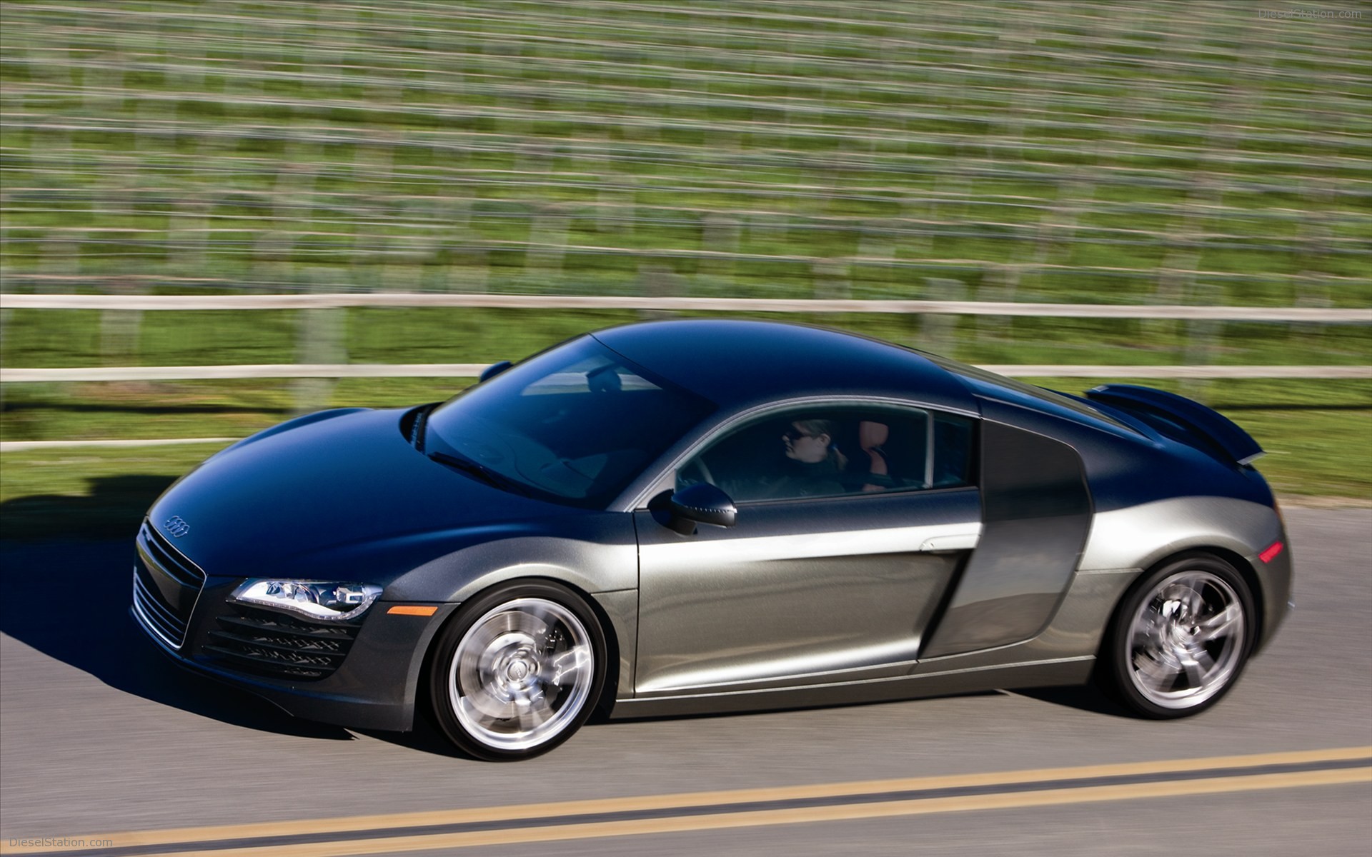 Audi R8 (V8) 4.2 FSI quattro 2011