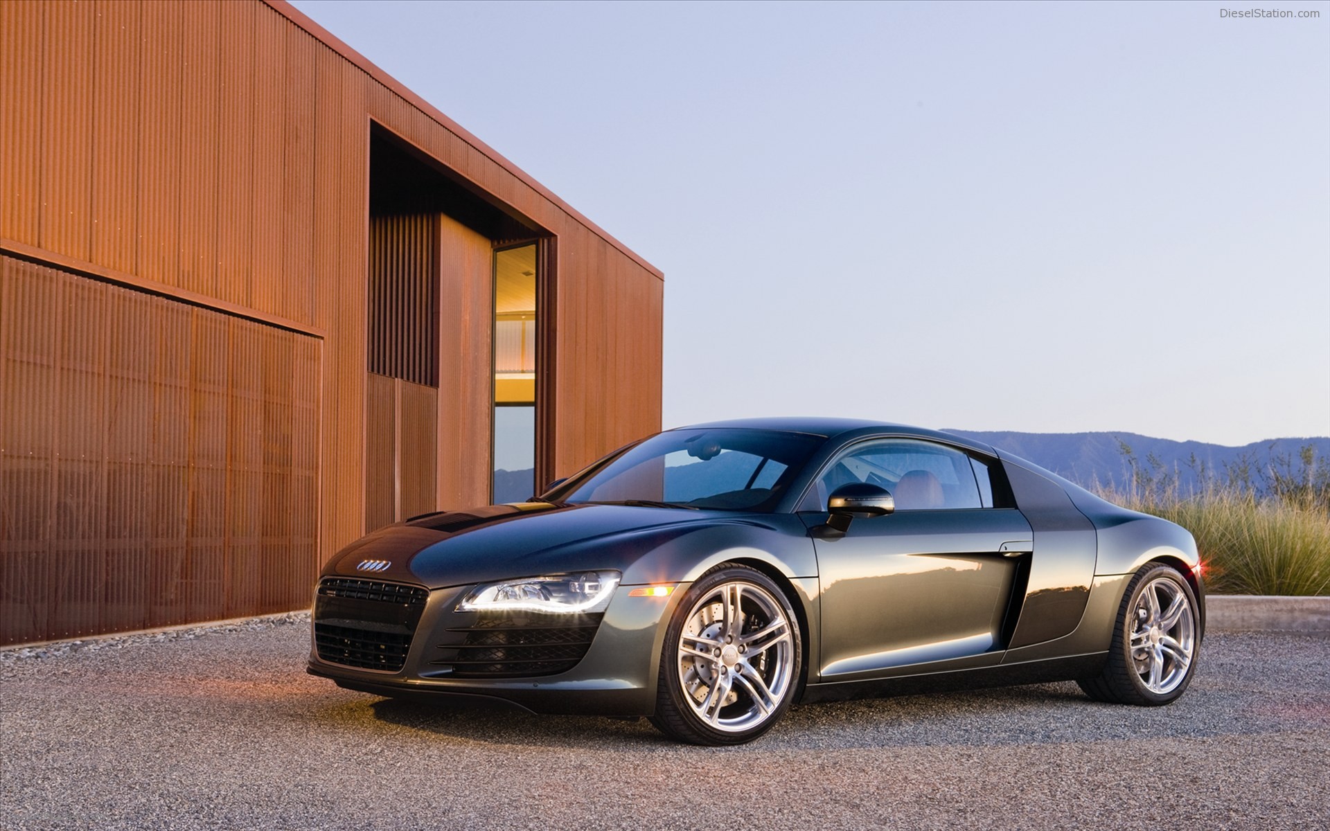Audi R8 (V8) 4.2 FSI quattro 2011