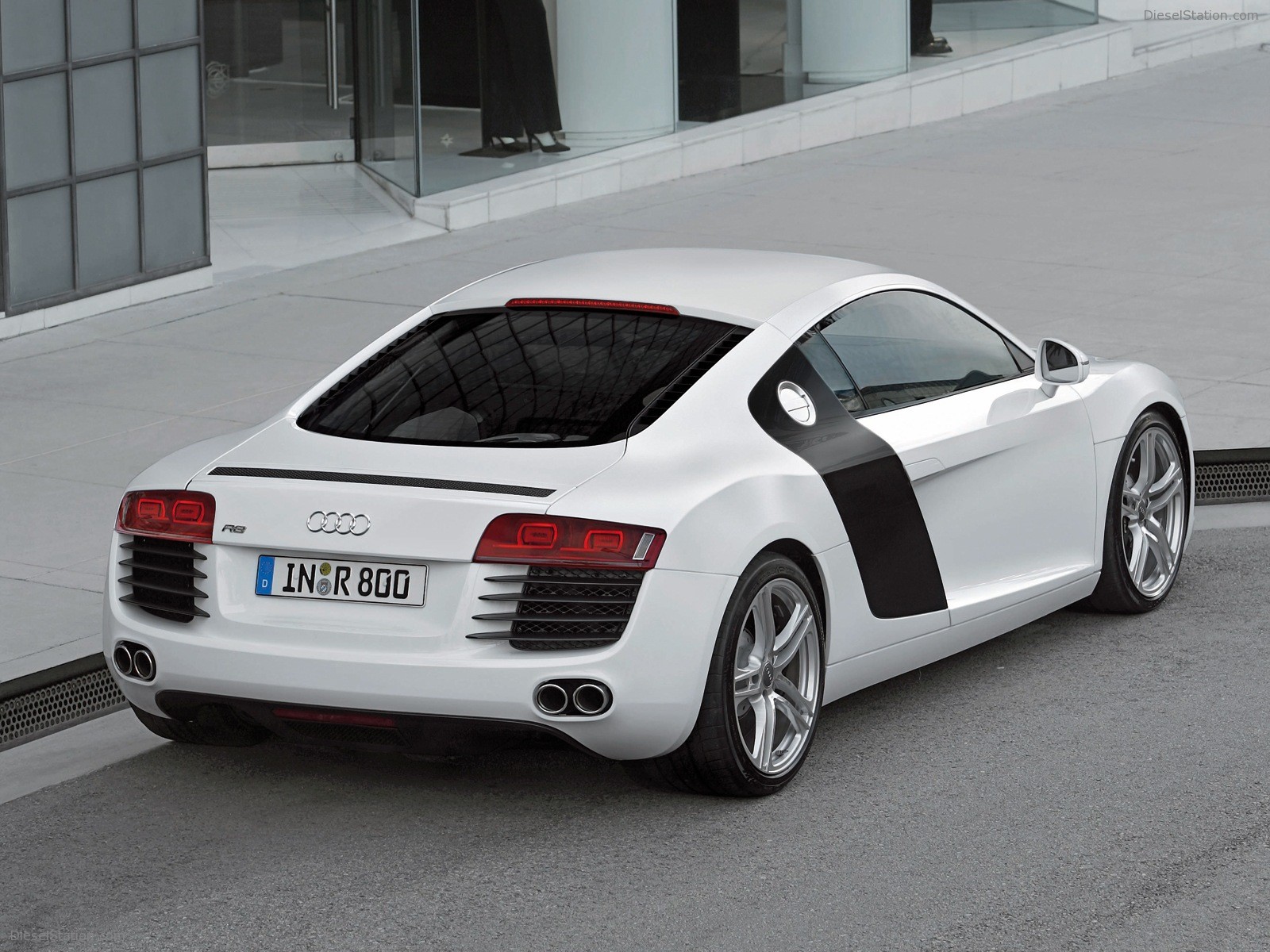 Audi R8