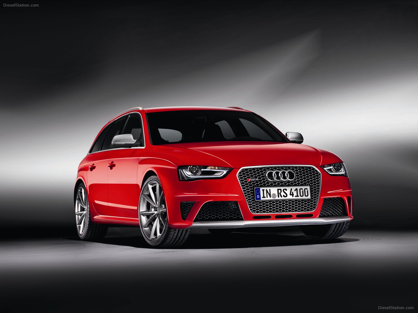 Audi RS4 Avant 2013