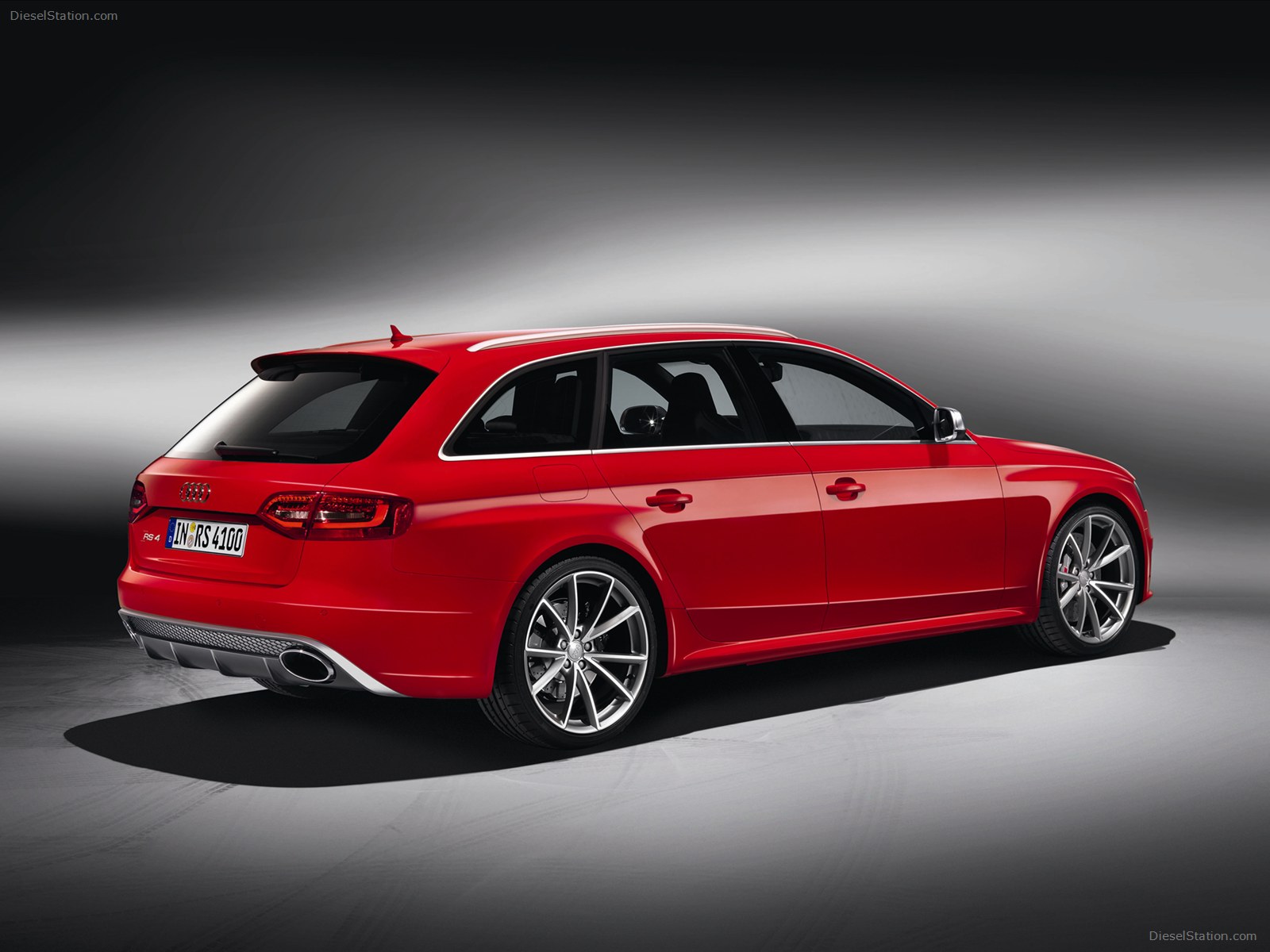 Audi RS4 Avant 2013
