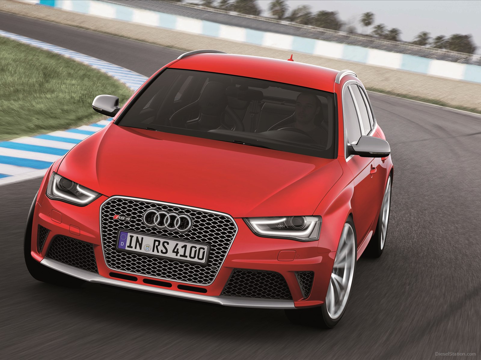 Audi RS4 Avant 2013