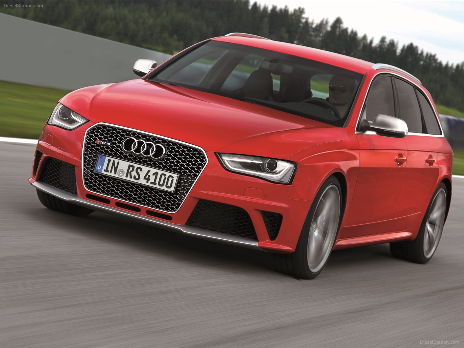 Audi RS4 Avant 2013