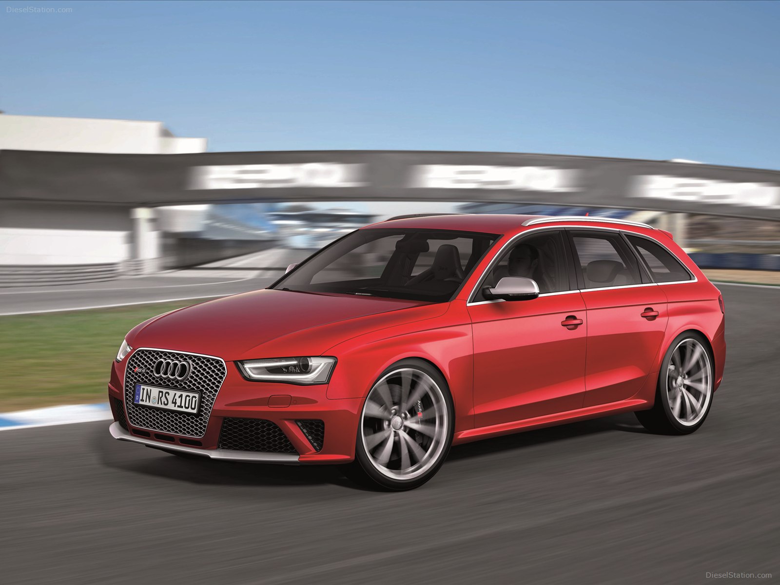 Audi RS4 Avant 2013