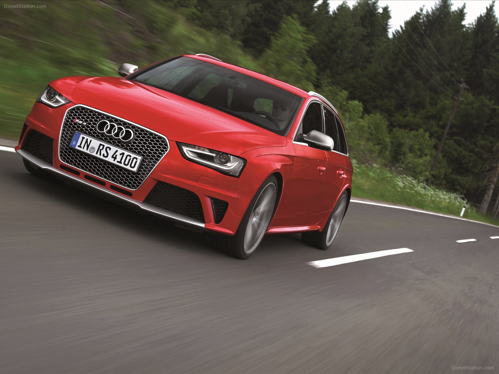 Audi RS4 Avant 2013