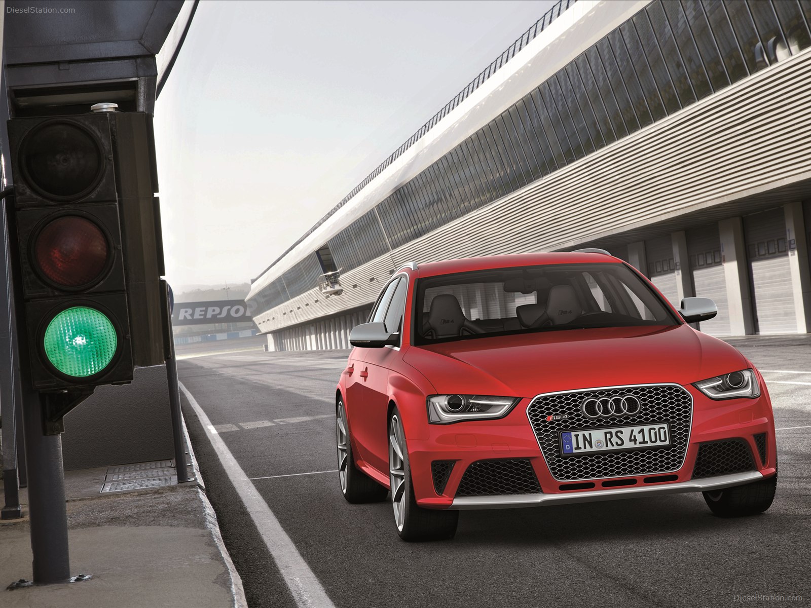 Audi RS4 Avant 2013