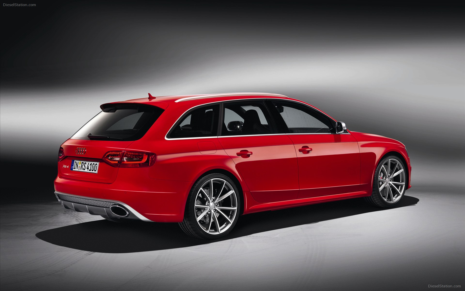 Audi RS4 Avant 2013