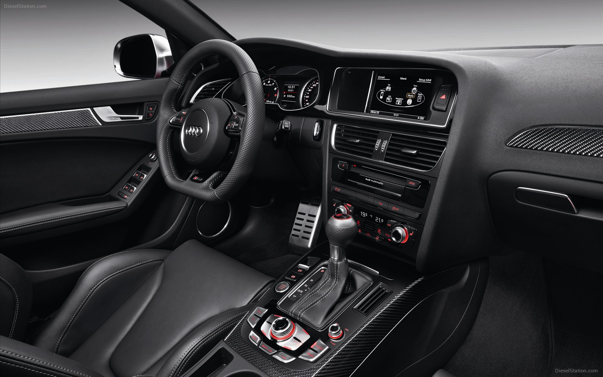 Audi RS4 Avant 2013
