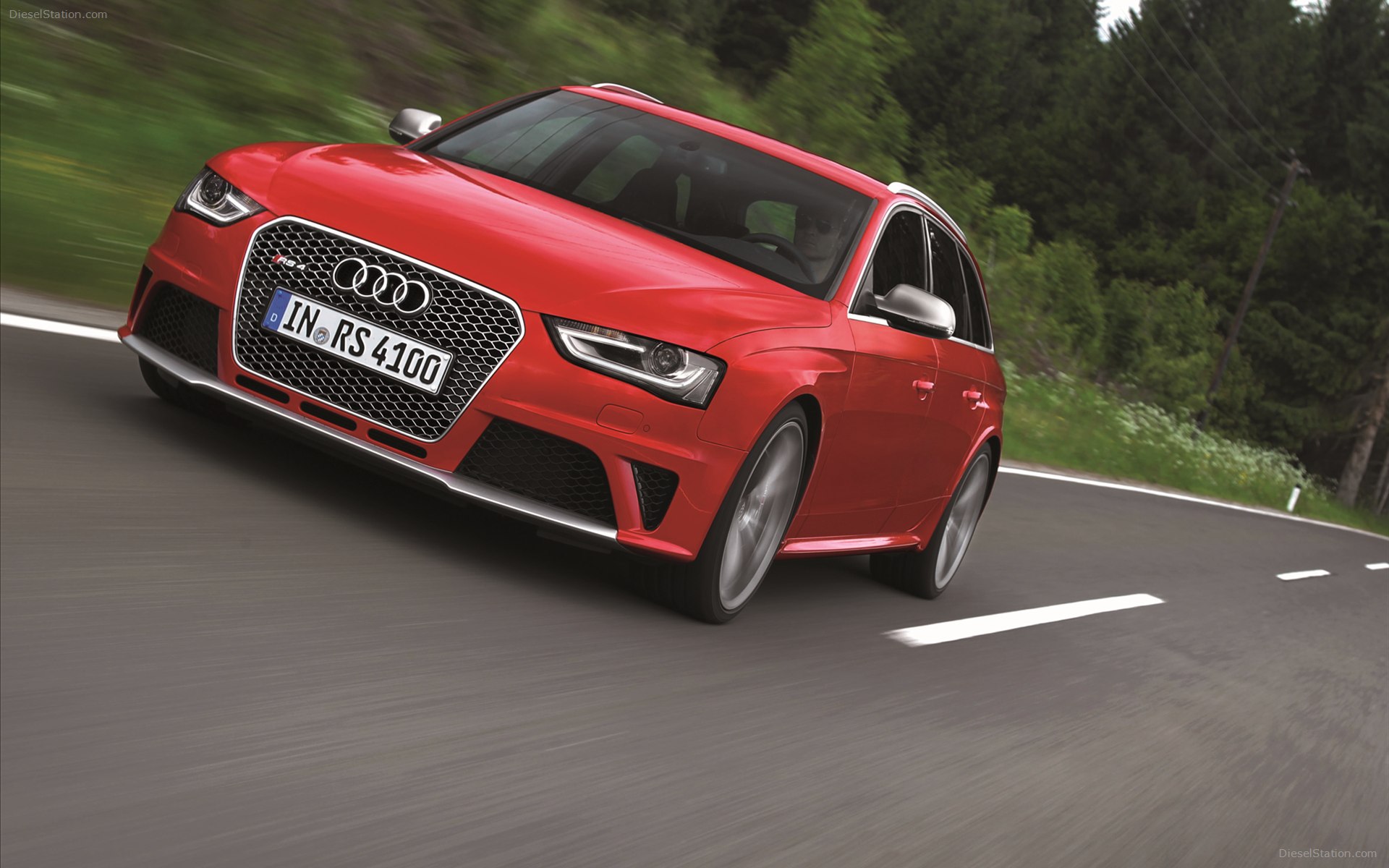 Audi RS4 Avant 2013