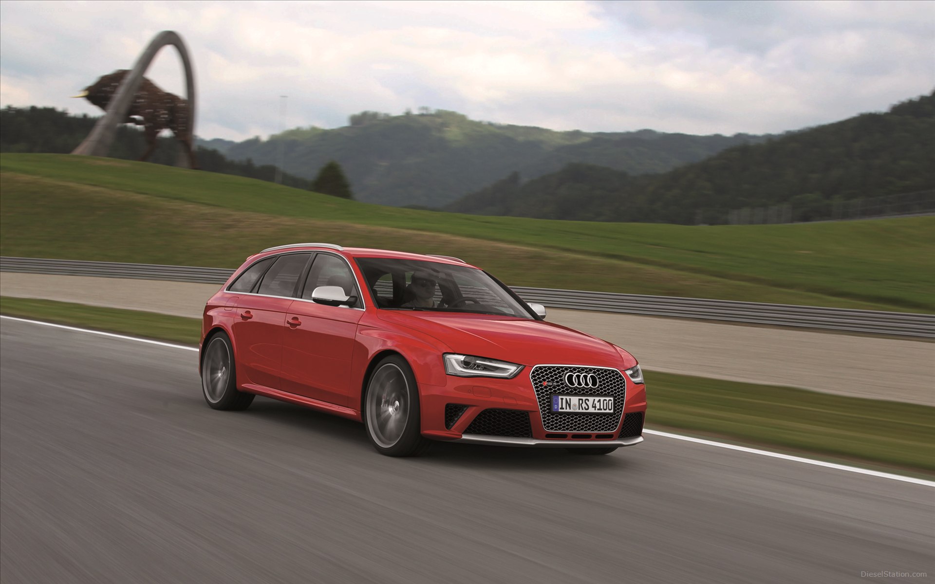 Audi RS4 Avant 2013