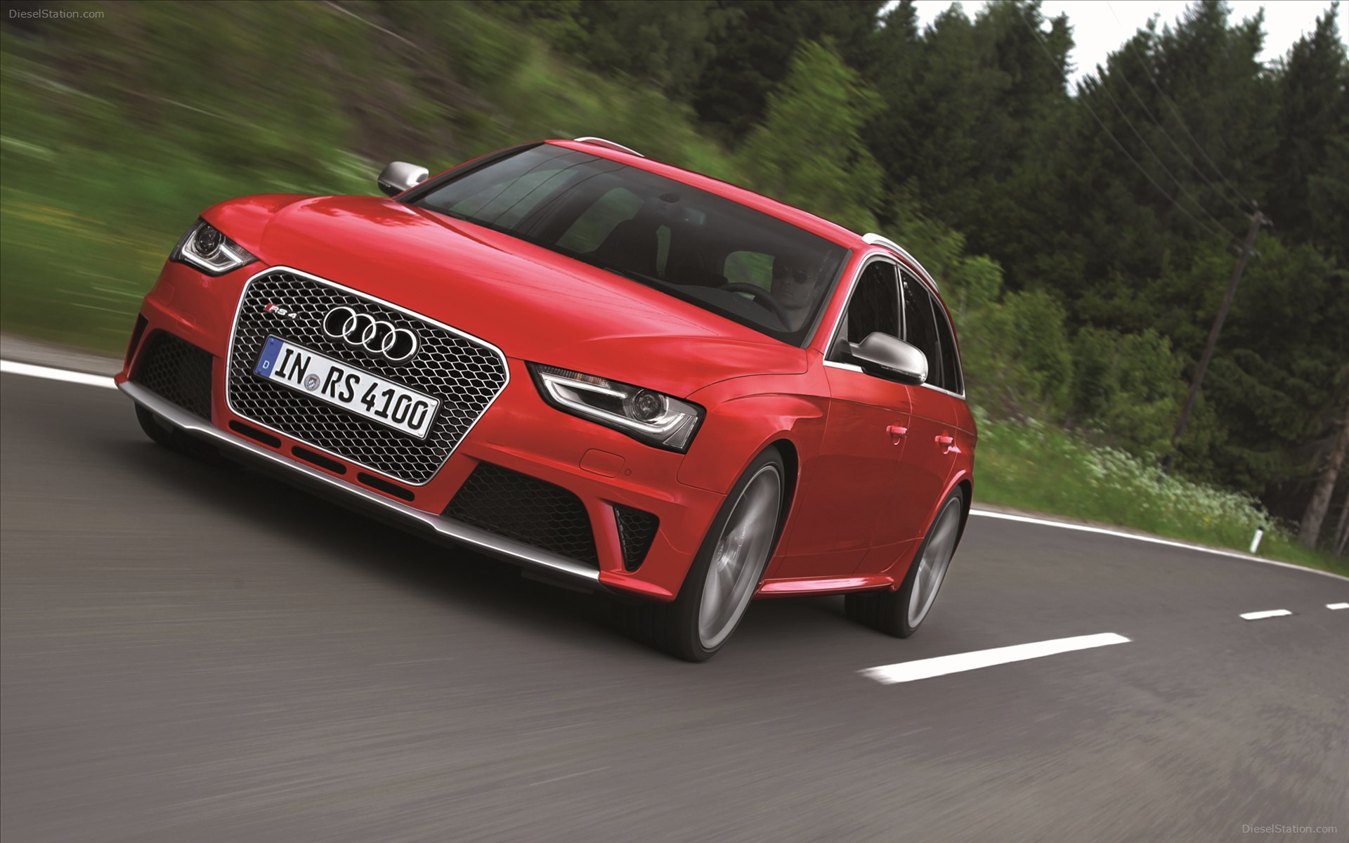 Audi RS4 Avant 2013
