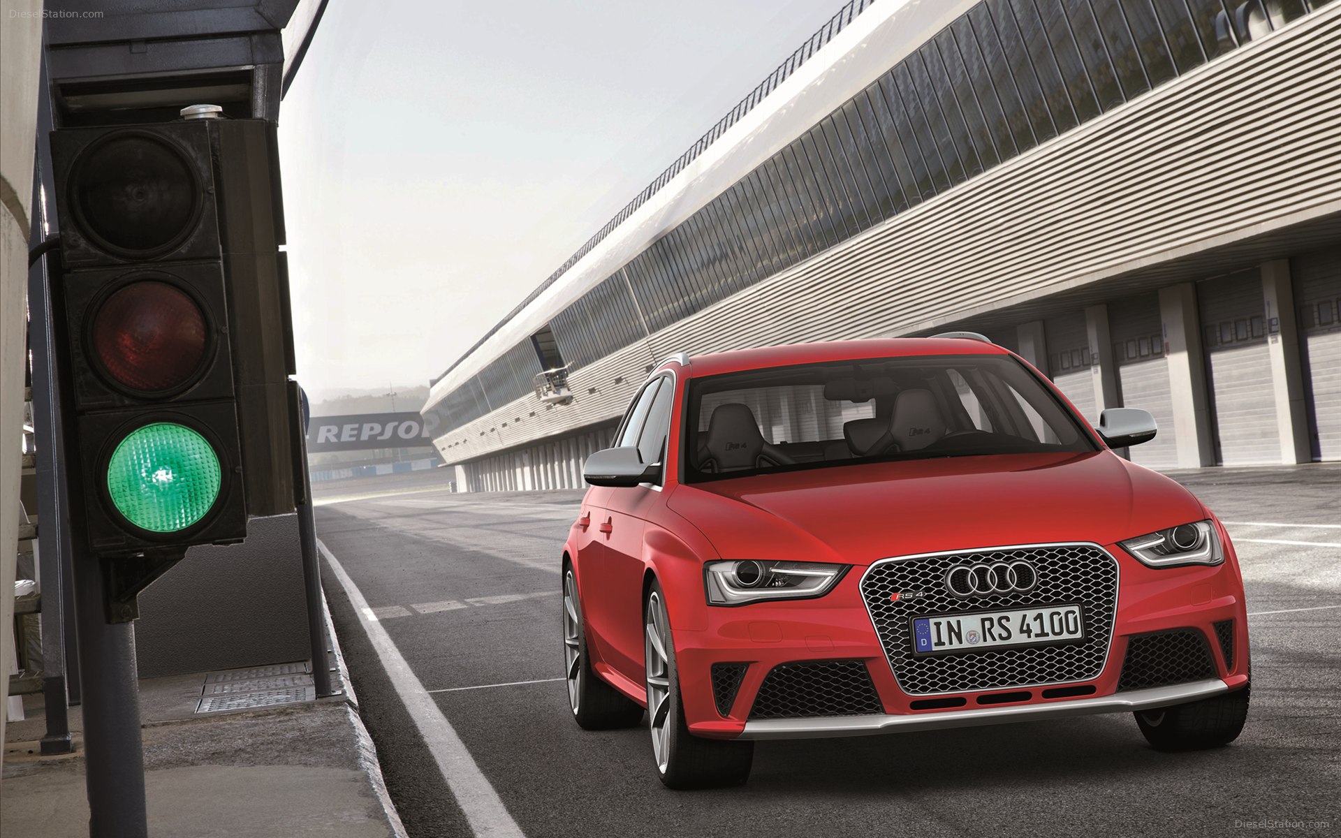 Audi RS4 Avant 2013