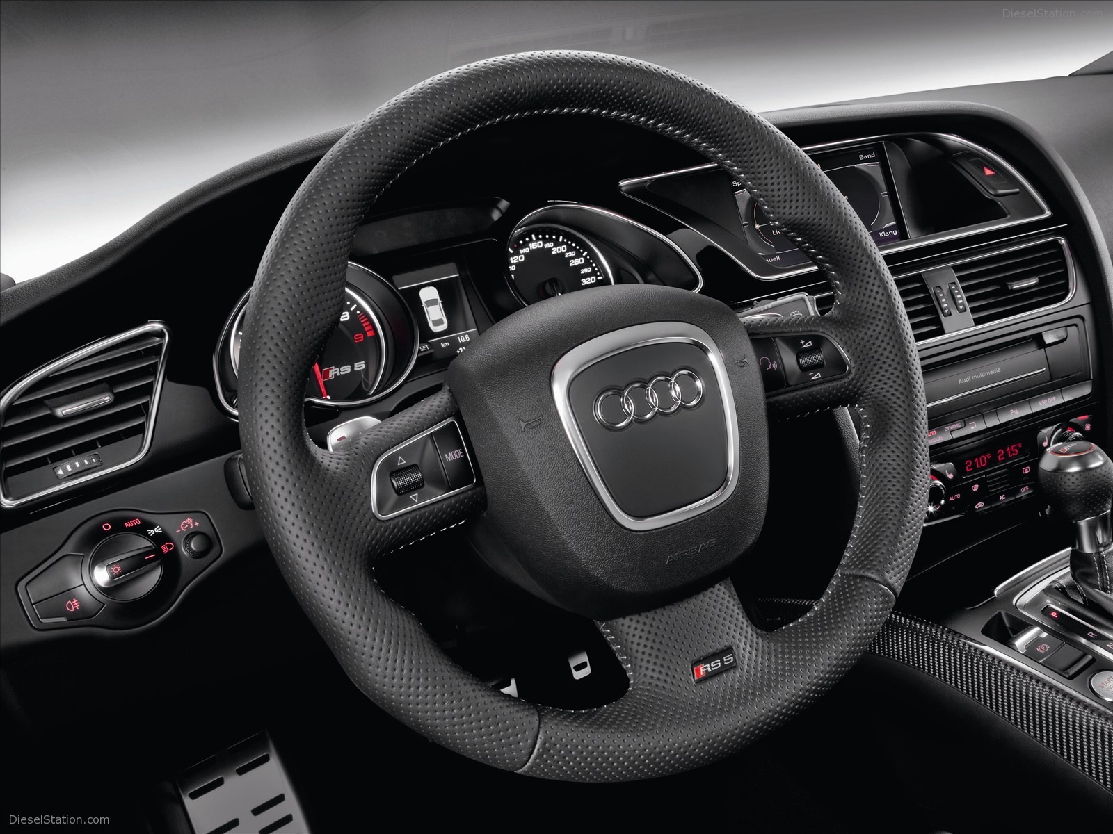 Audi RS 5 2011