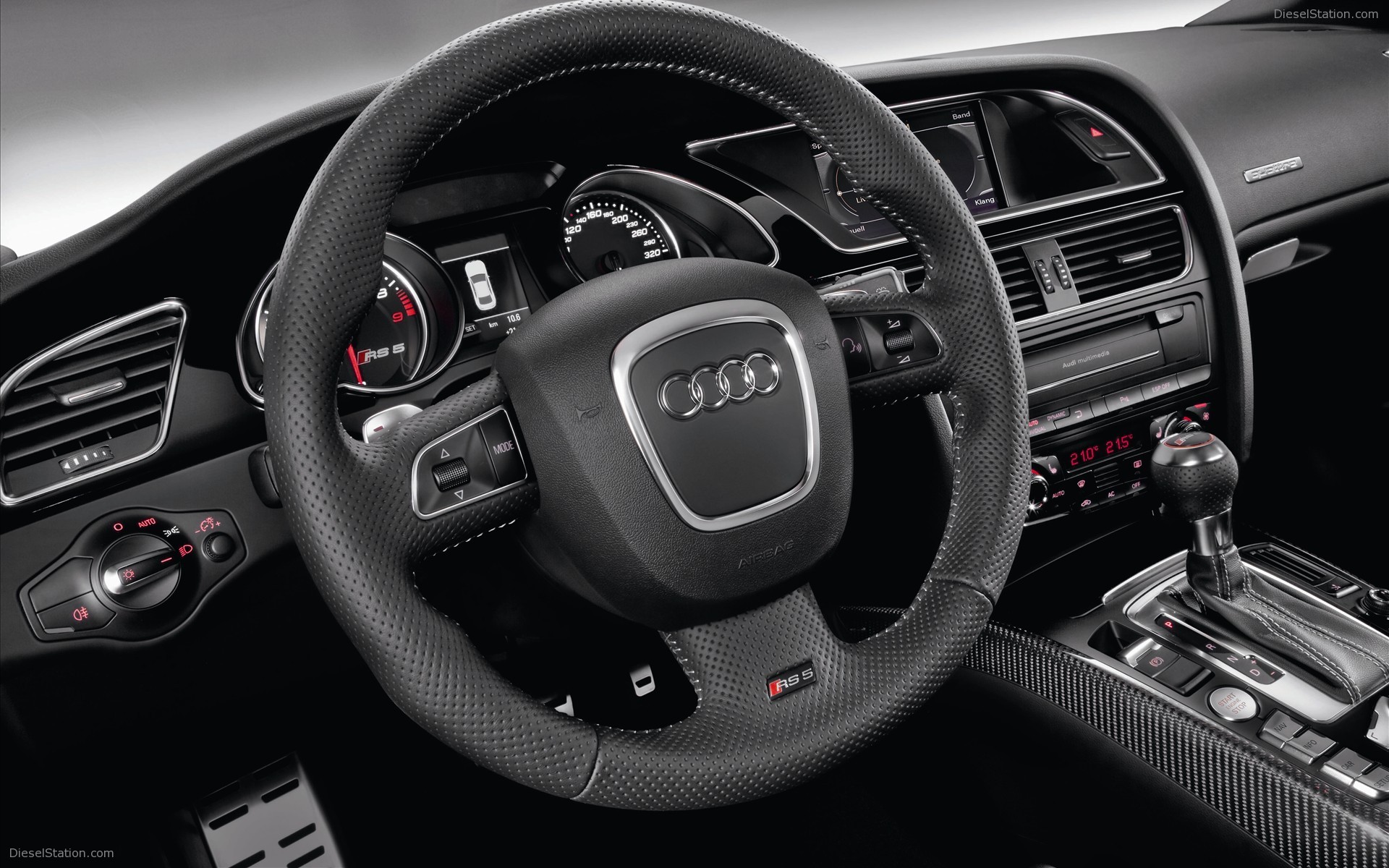 Audi RS 5 2011