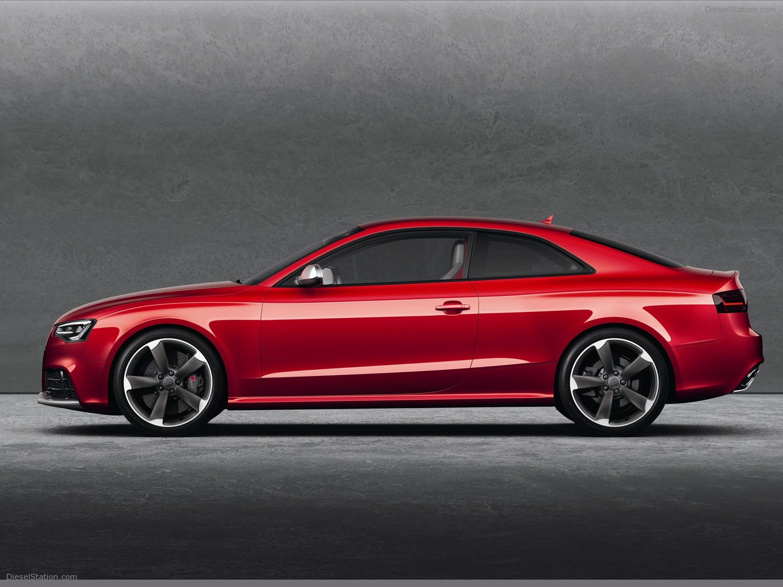 Audi RS5 2012