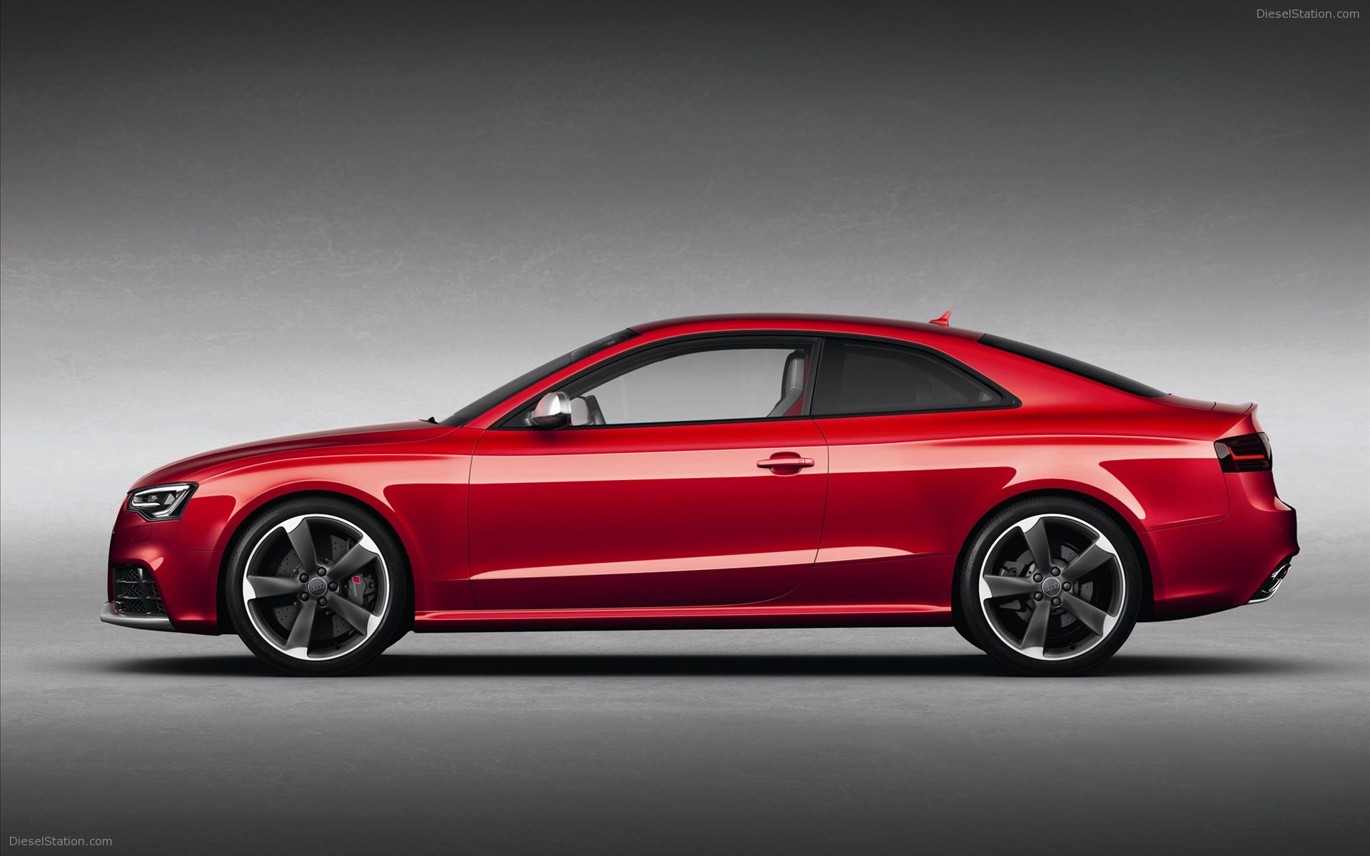 Audi RS5 2012