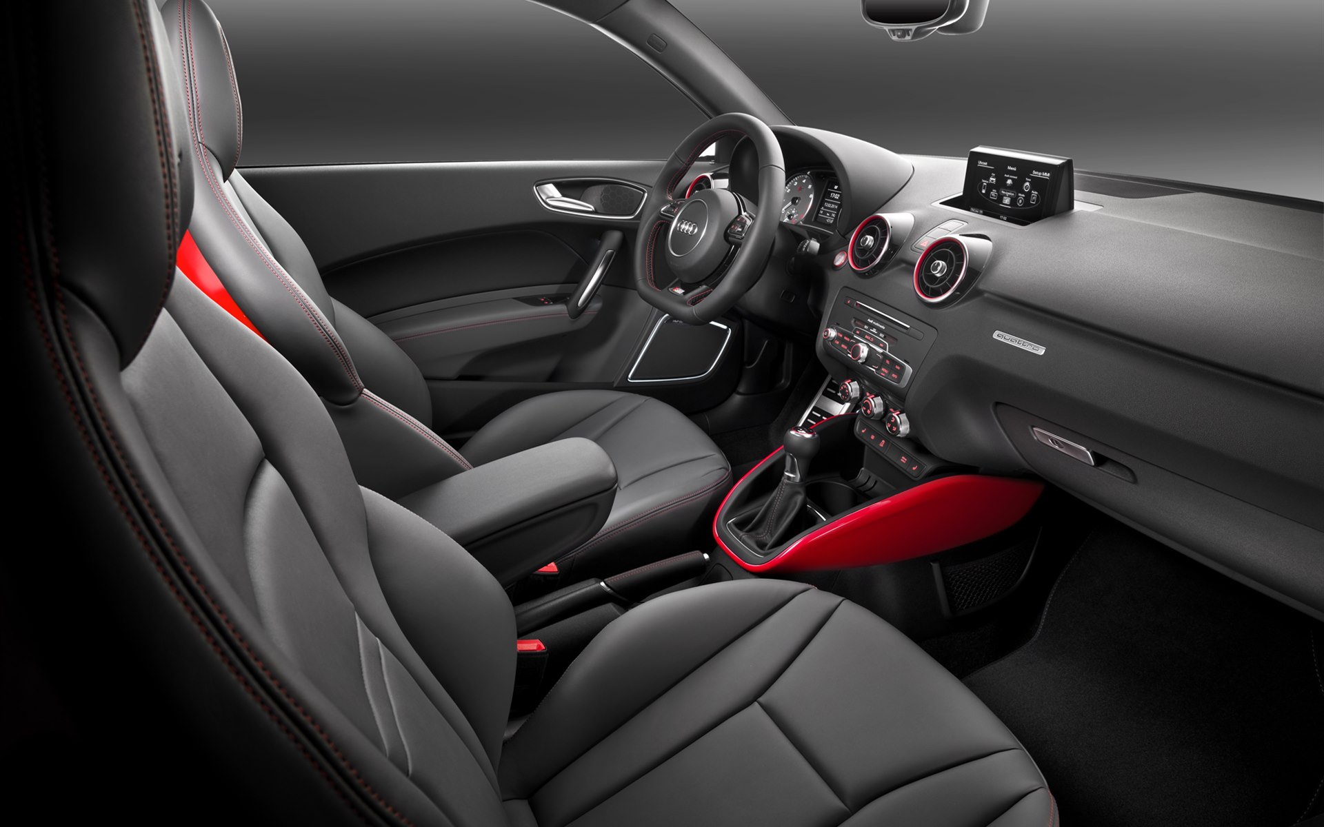 Audi S1 2015