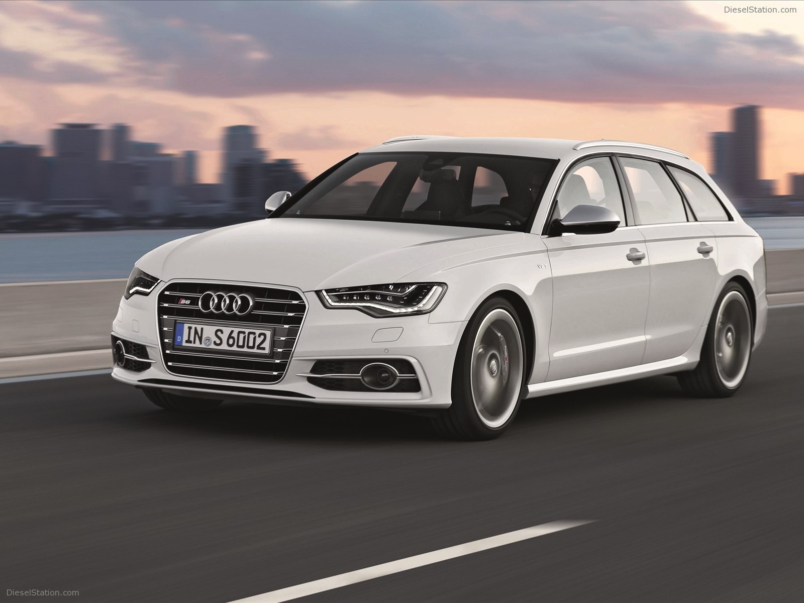 Audi S6 Avant 2013