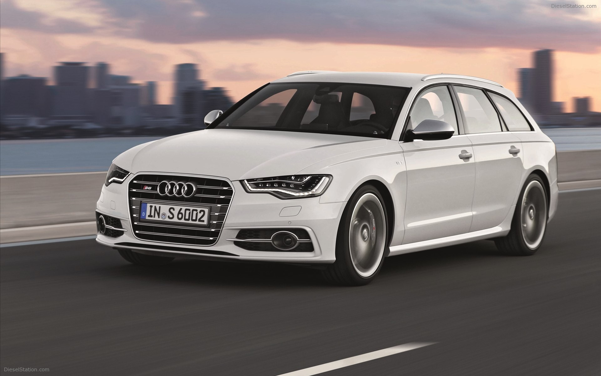 Audi S6 Avant 2013