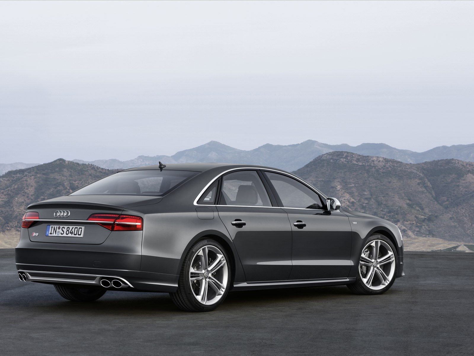 Audi S8 2014