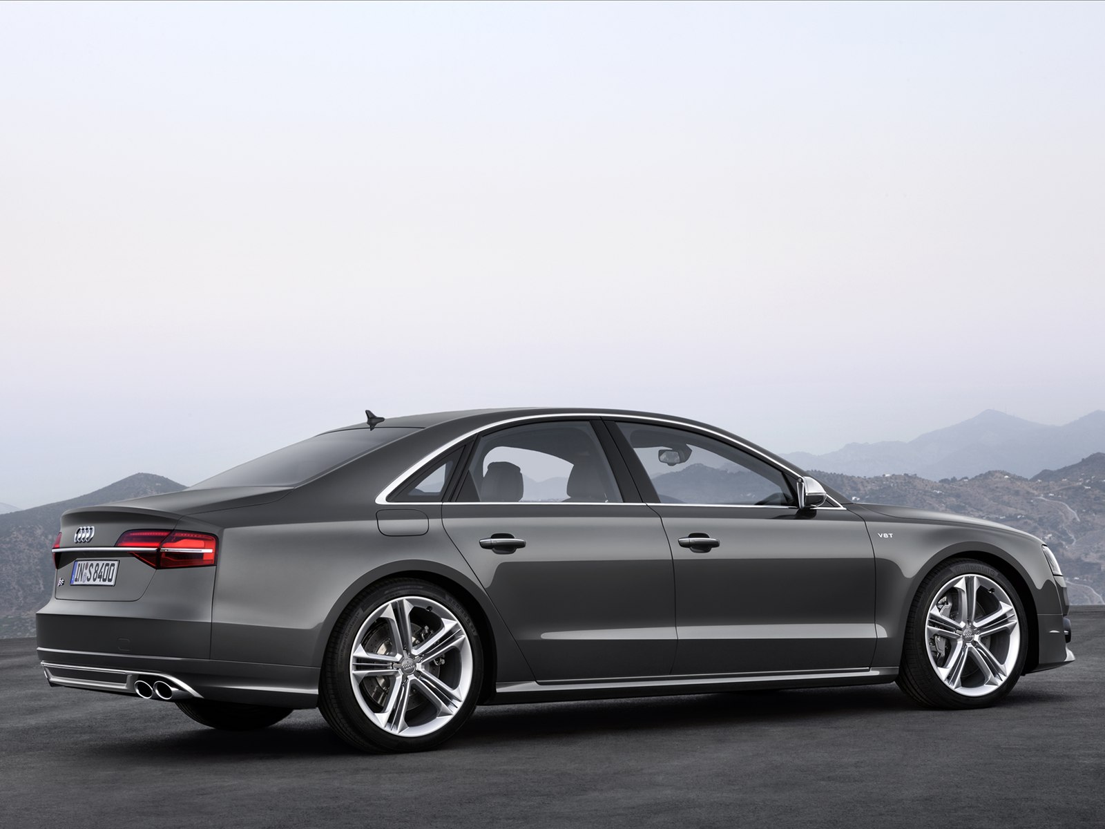 Audi S8 2014
