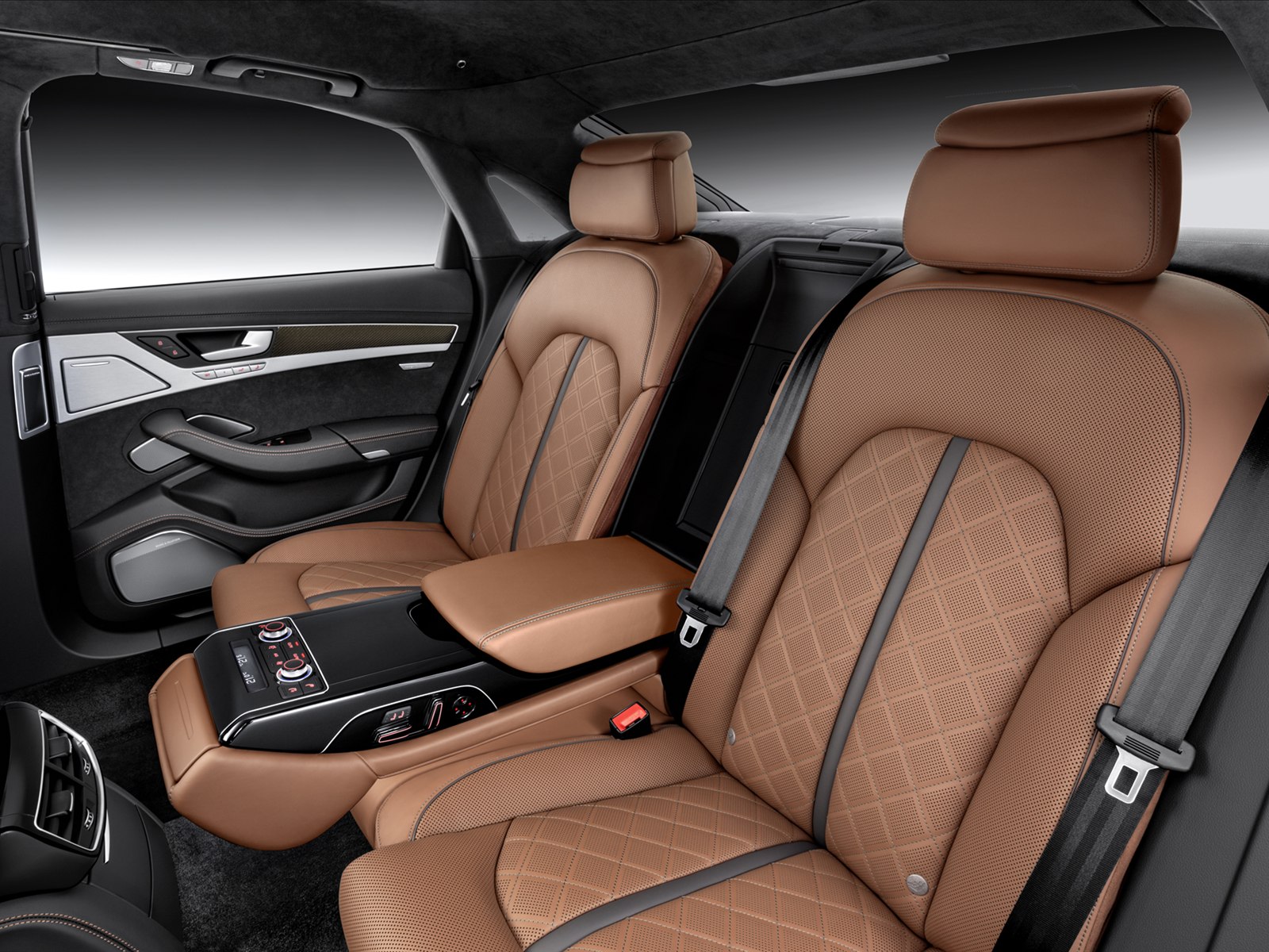 Audi S8 2014