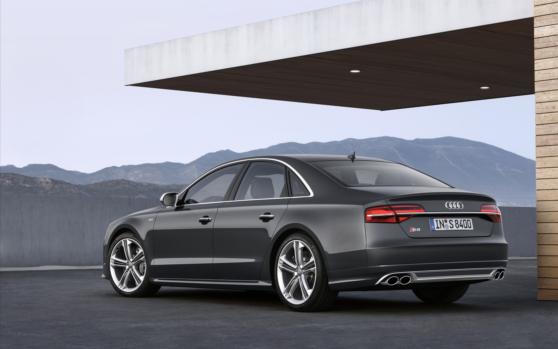 Audi S8 2014