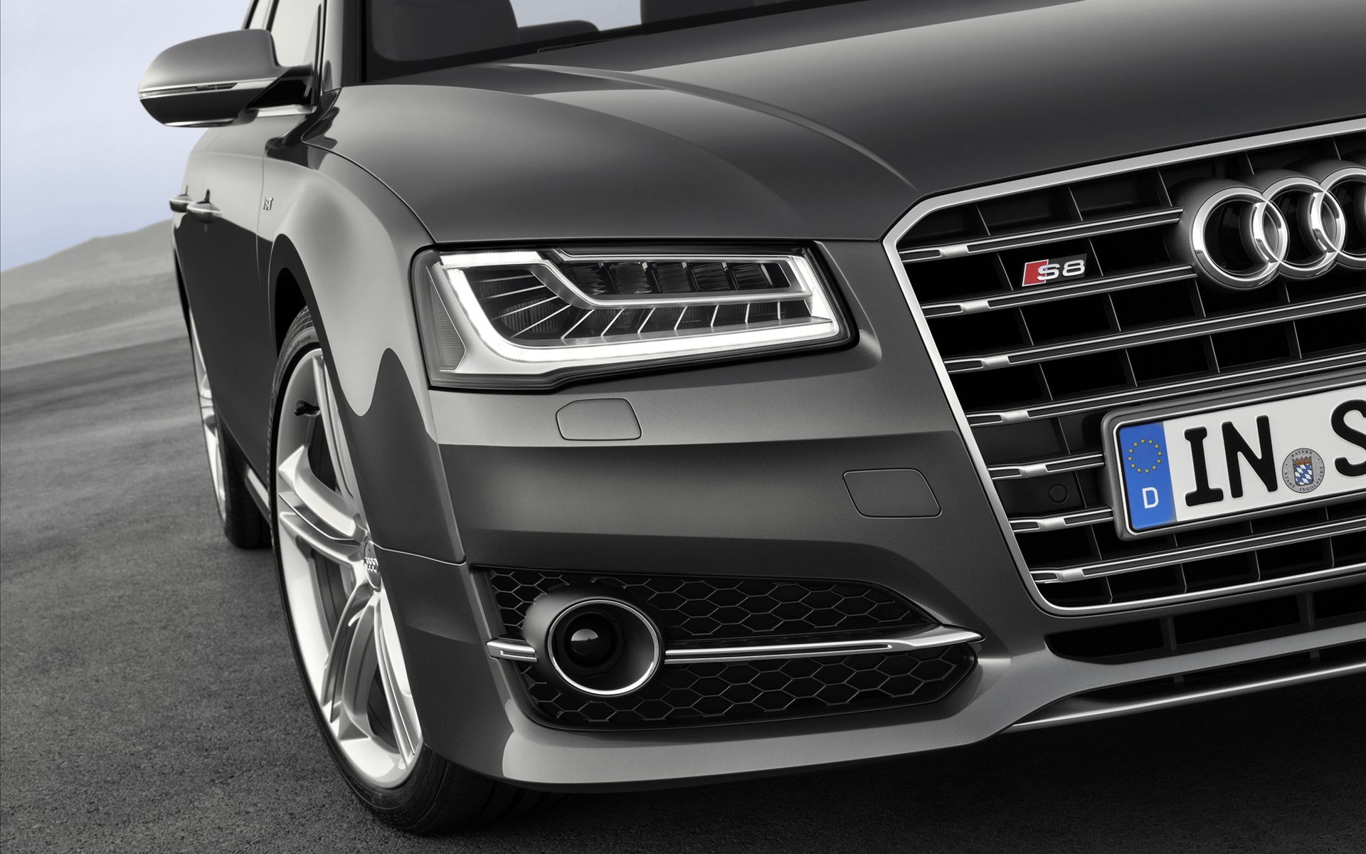 Audi S8 2014