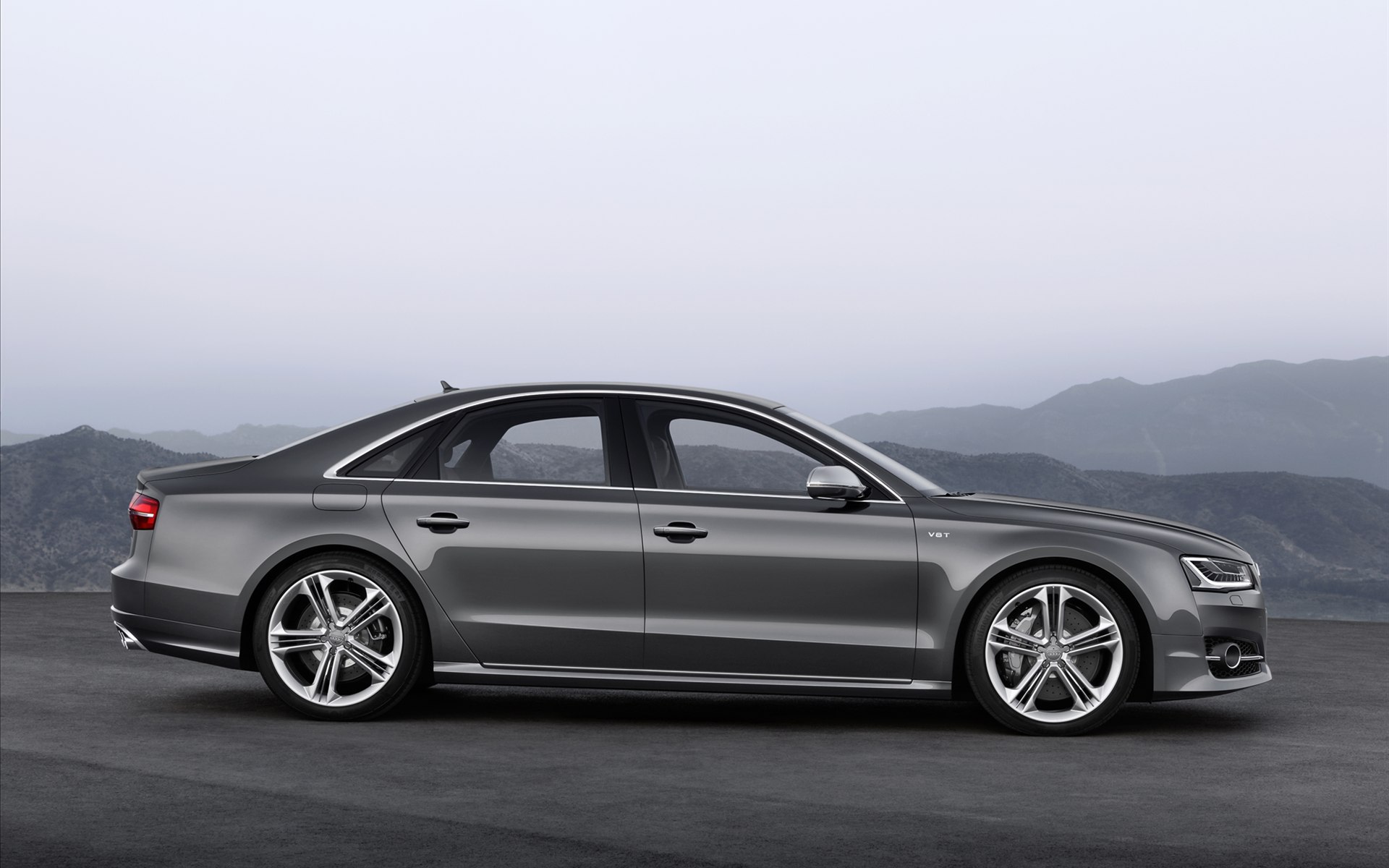 Audi S8 2014