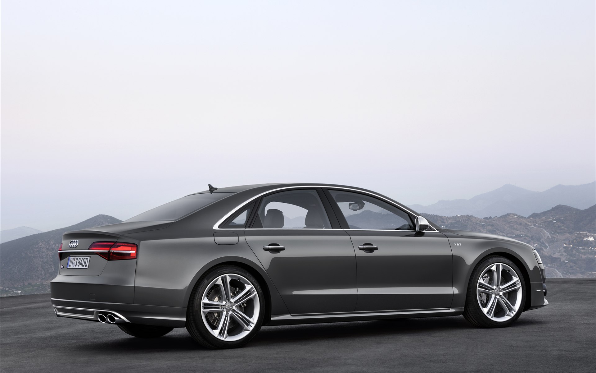 Audi S8 2014