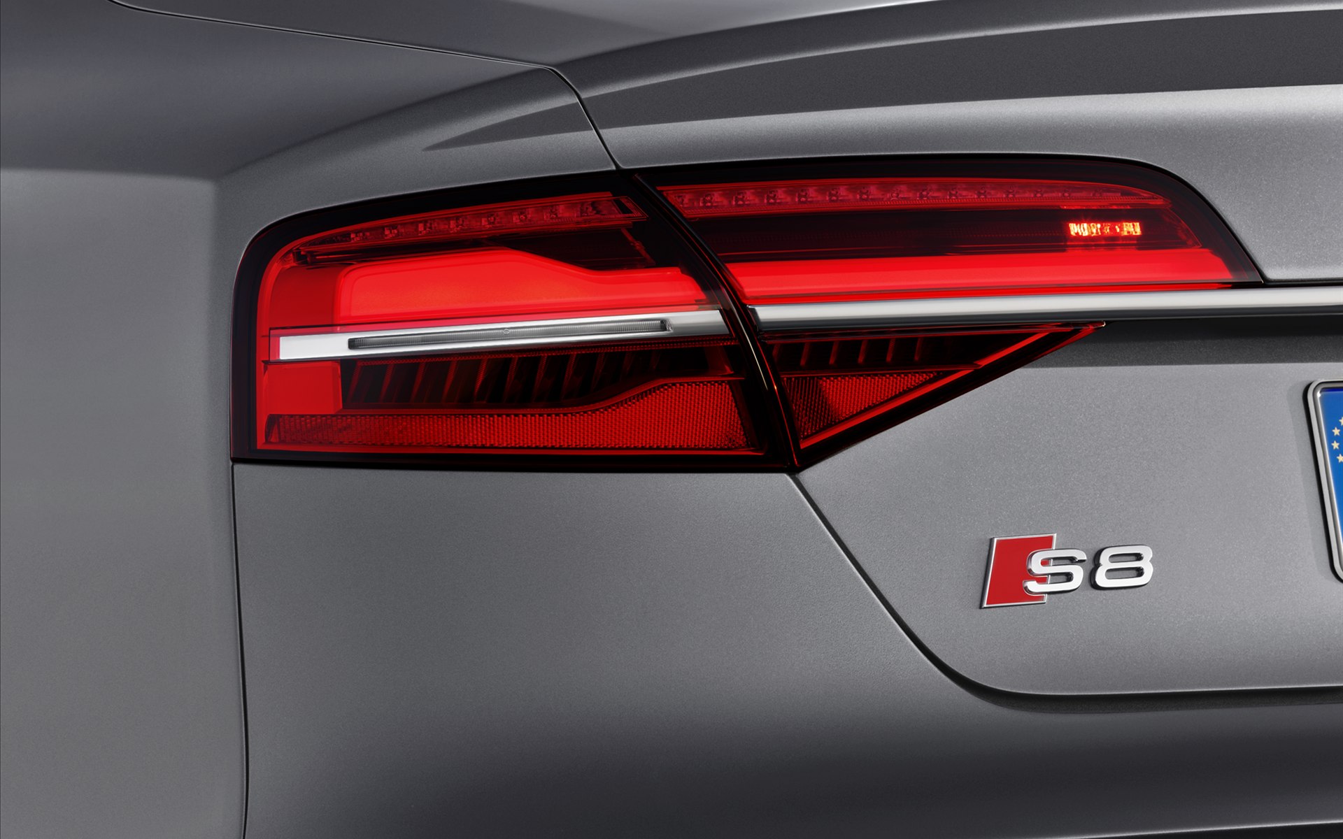 Audi S8 2014