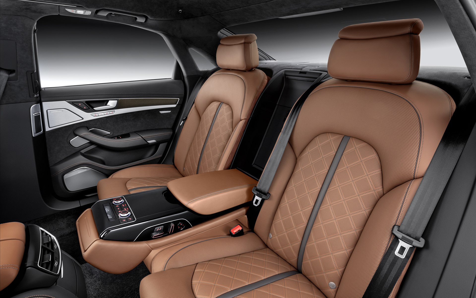 Audi S8 2014