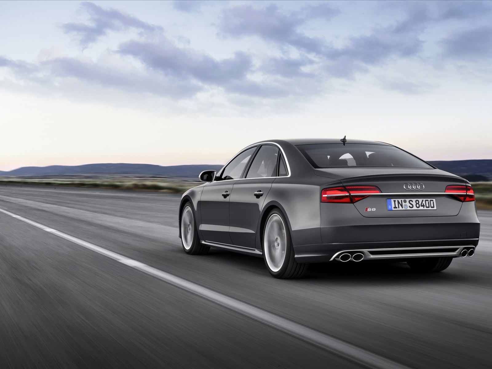 Audi S8 2015