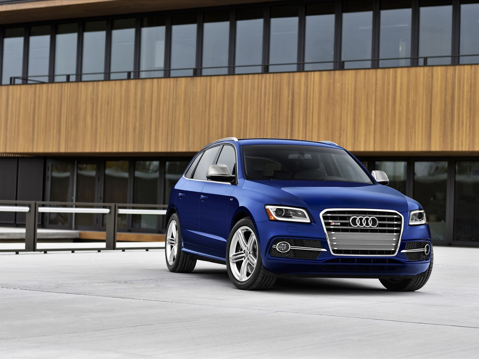 Audi SQ5 2014