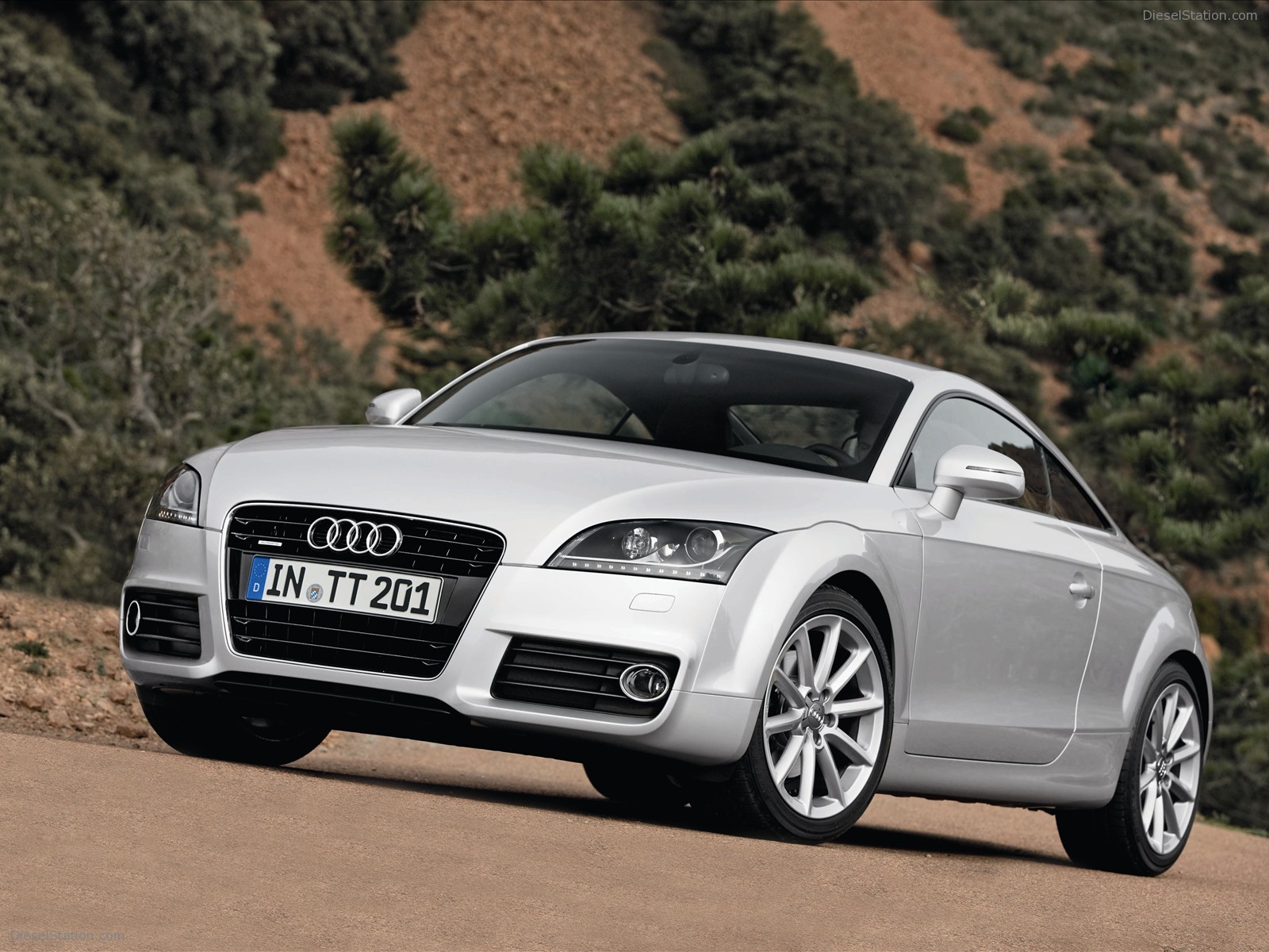Audi TT Coupe 2011