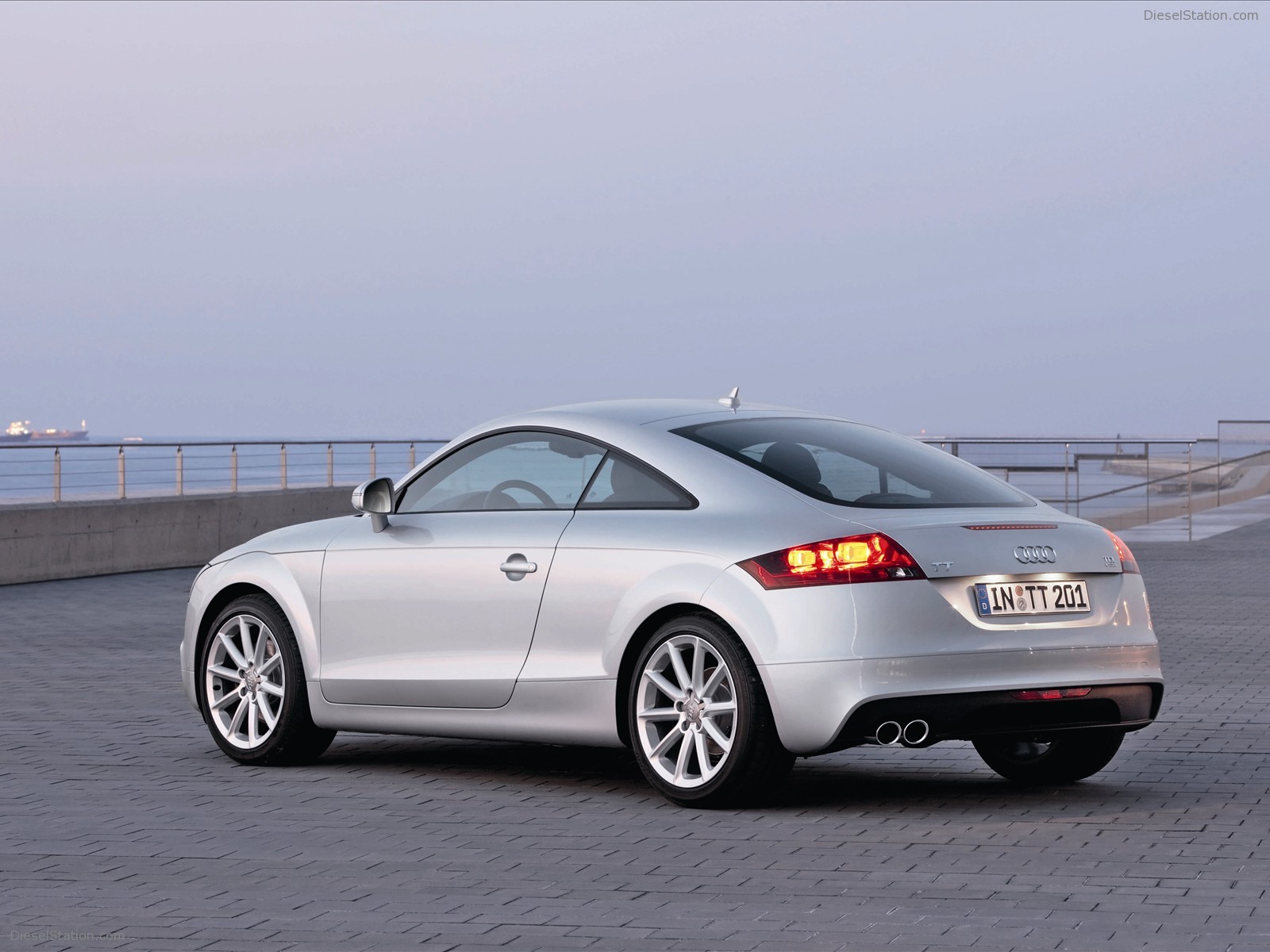 Audi TT Coupe 2011