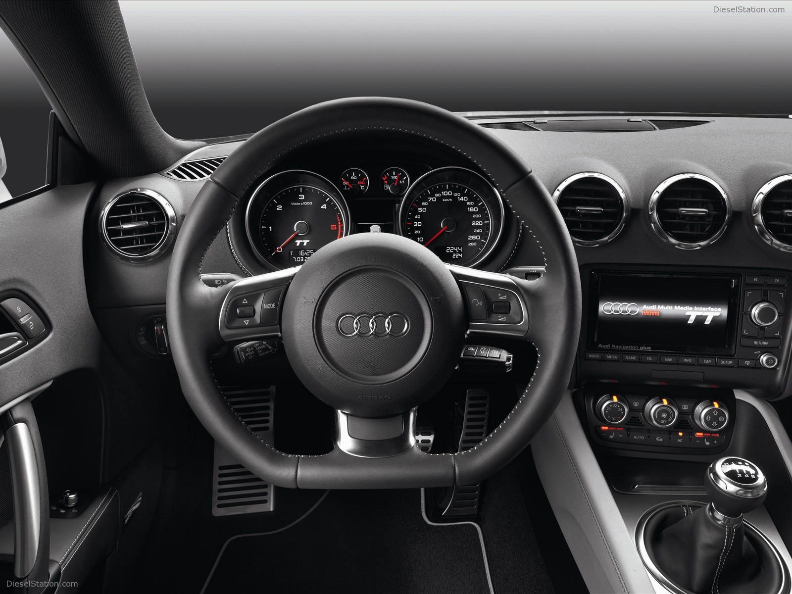 Audi TT Coupe 2011