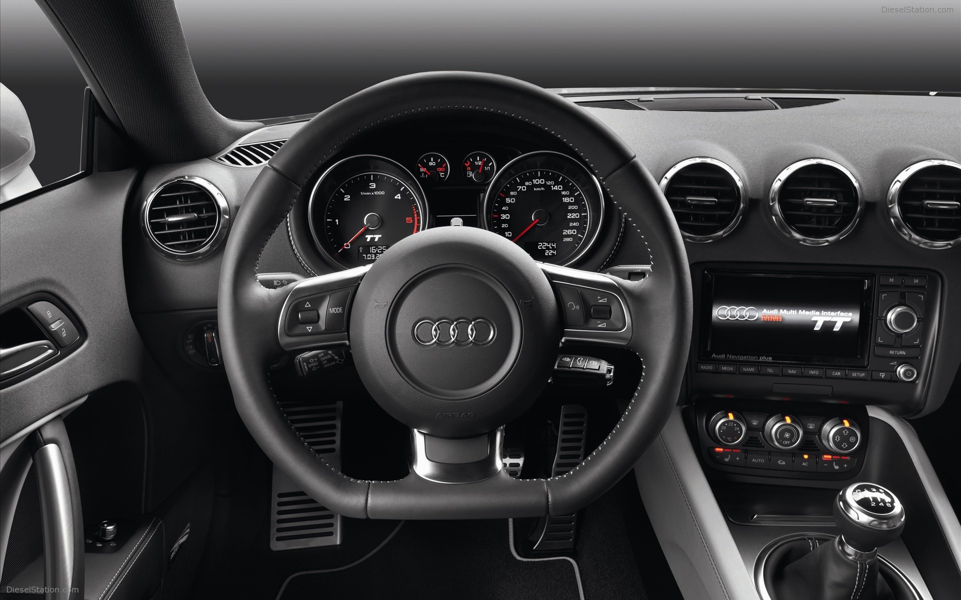 Audi TT Coupe 2011