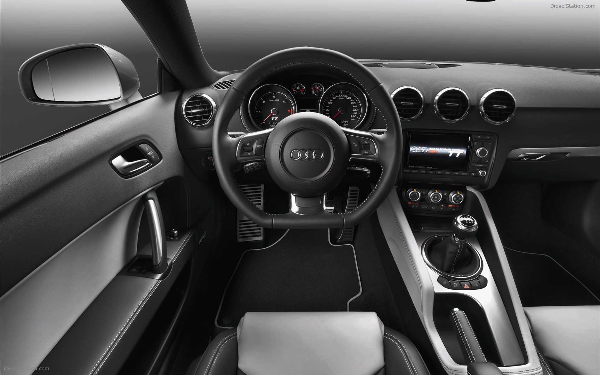 Audi TT Coupe 2011