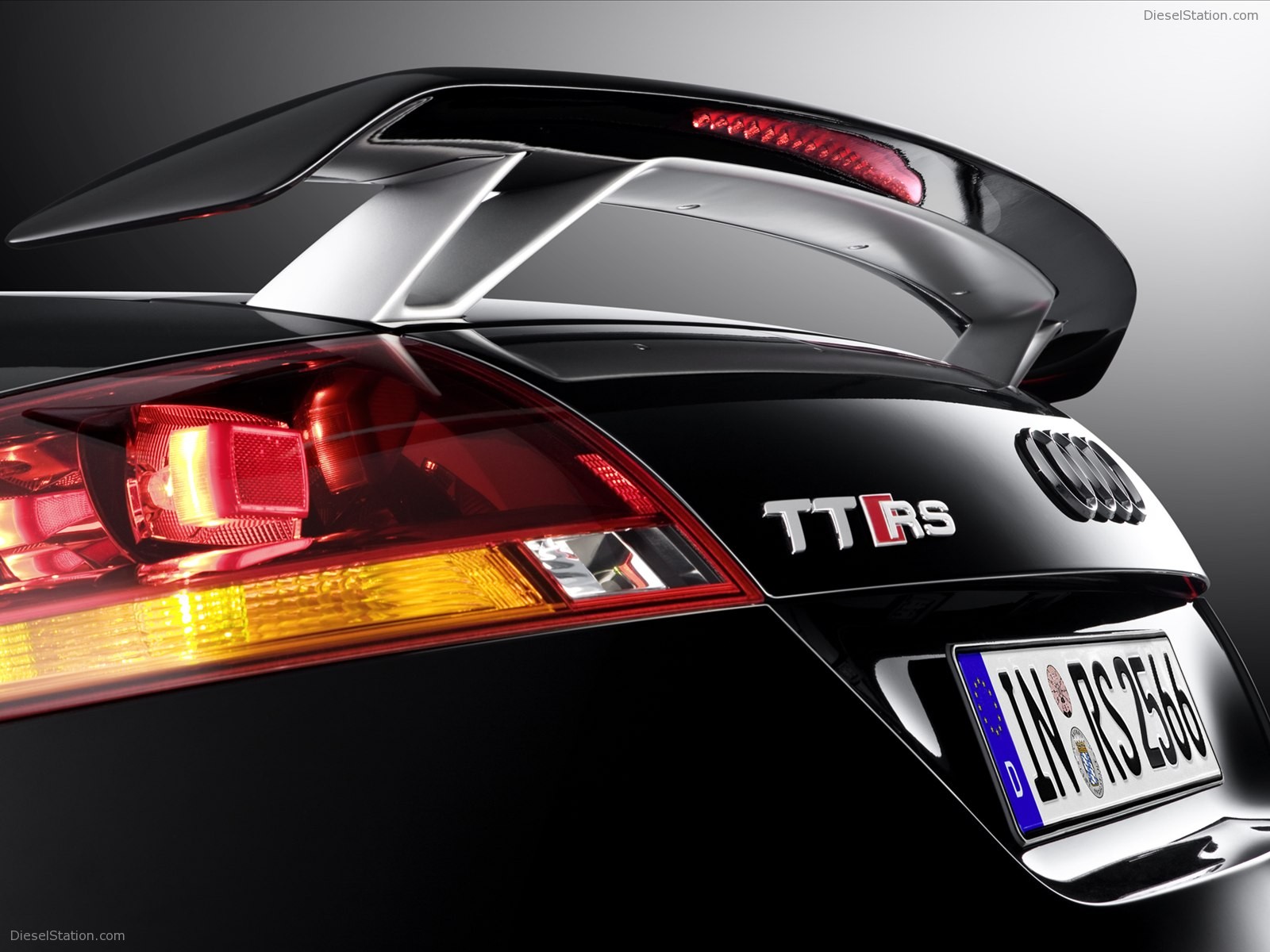 Audi TT RS 2012