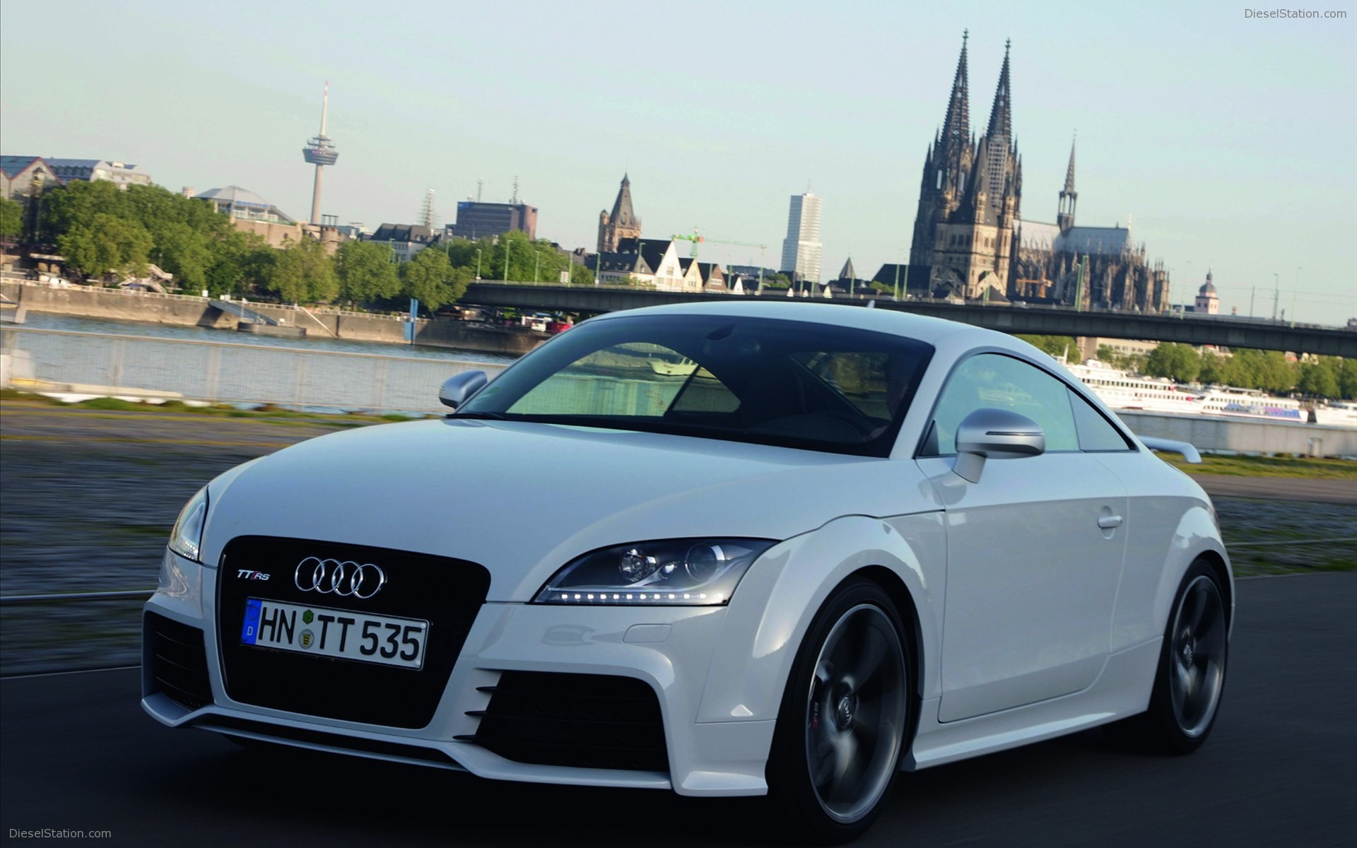 Audi TT RS 2012