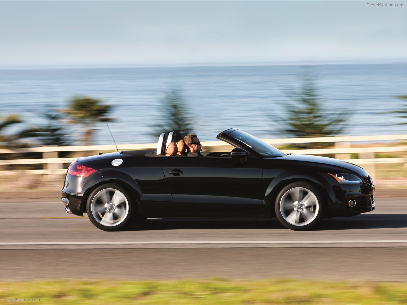 Audi TT Roadster 2012