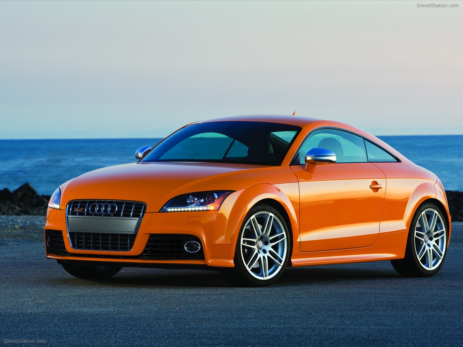 Audi TTS Coupe and Roadster 2009