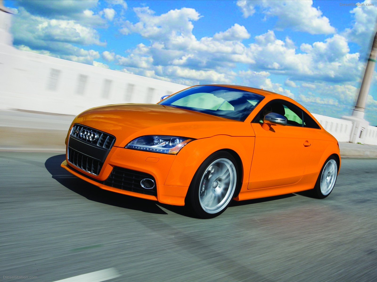 Audi TTS Coupe and Roadster 2009