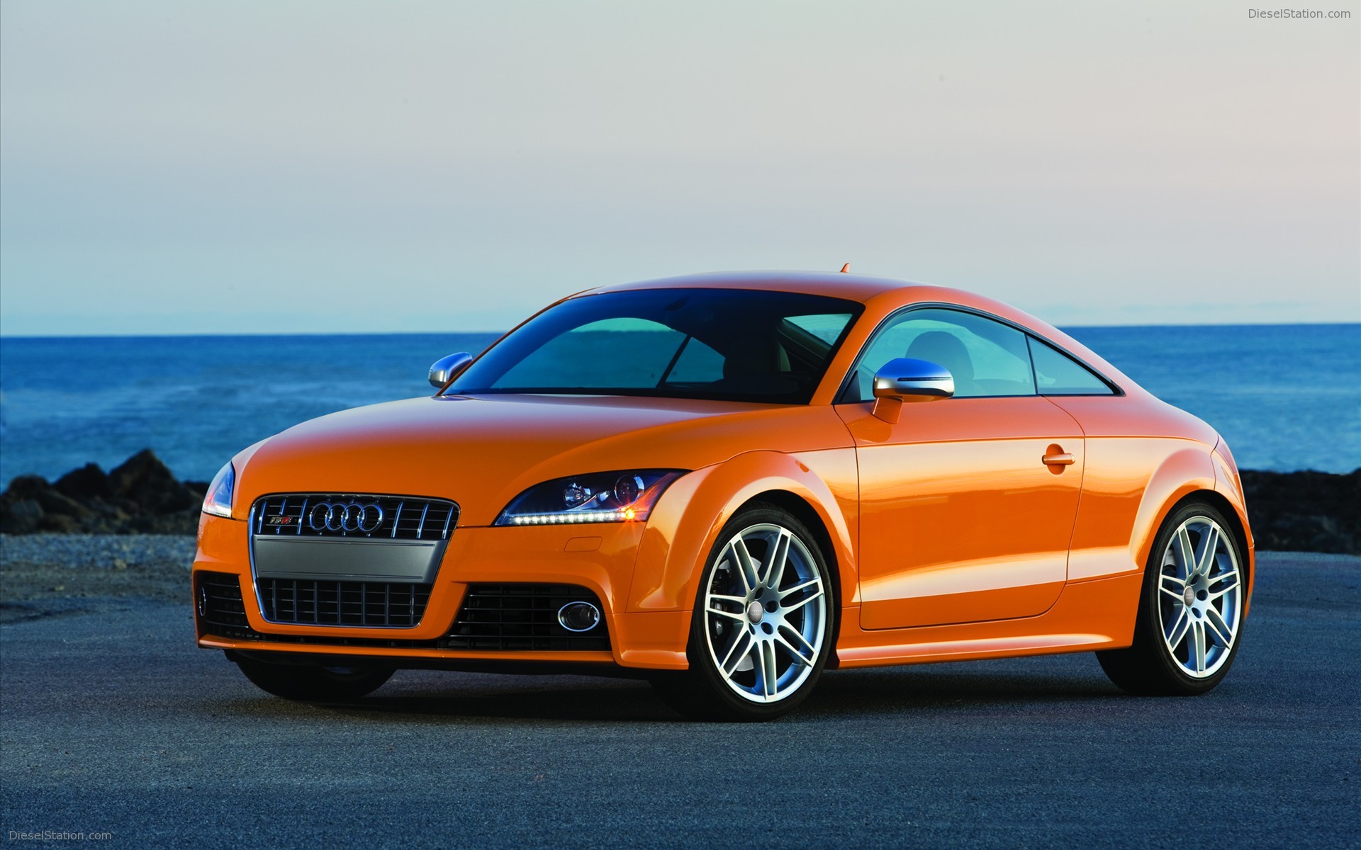 Audi TTS Coupe and Roadster 2009