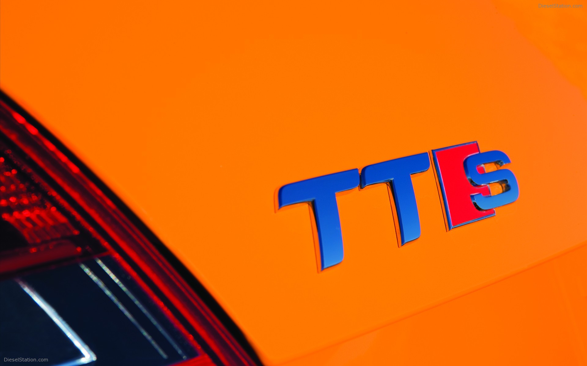 Audi TTS Coupe and Roadster 2009