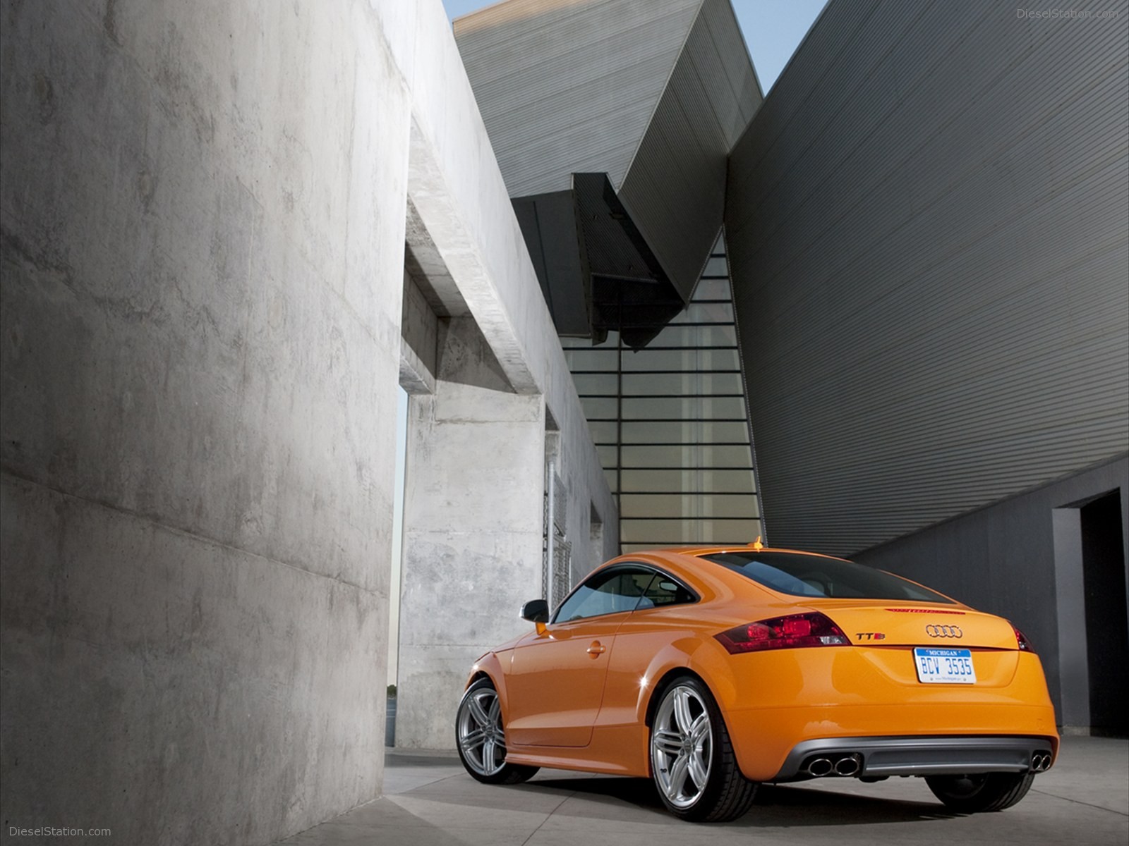 Audi TTS Coupe 2011
