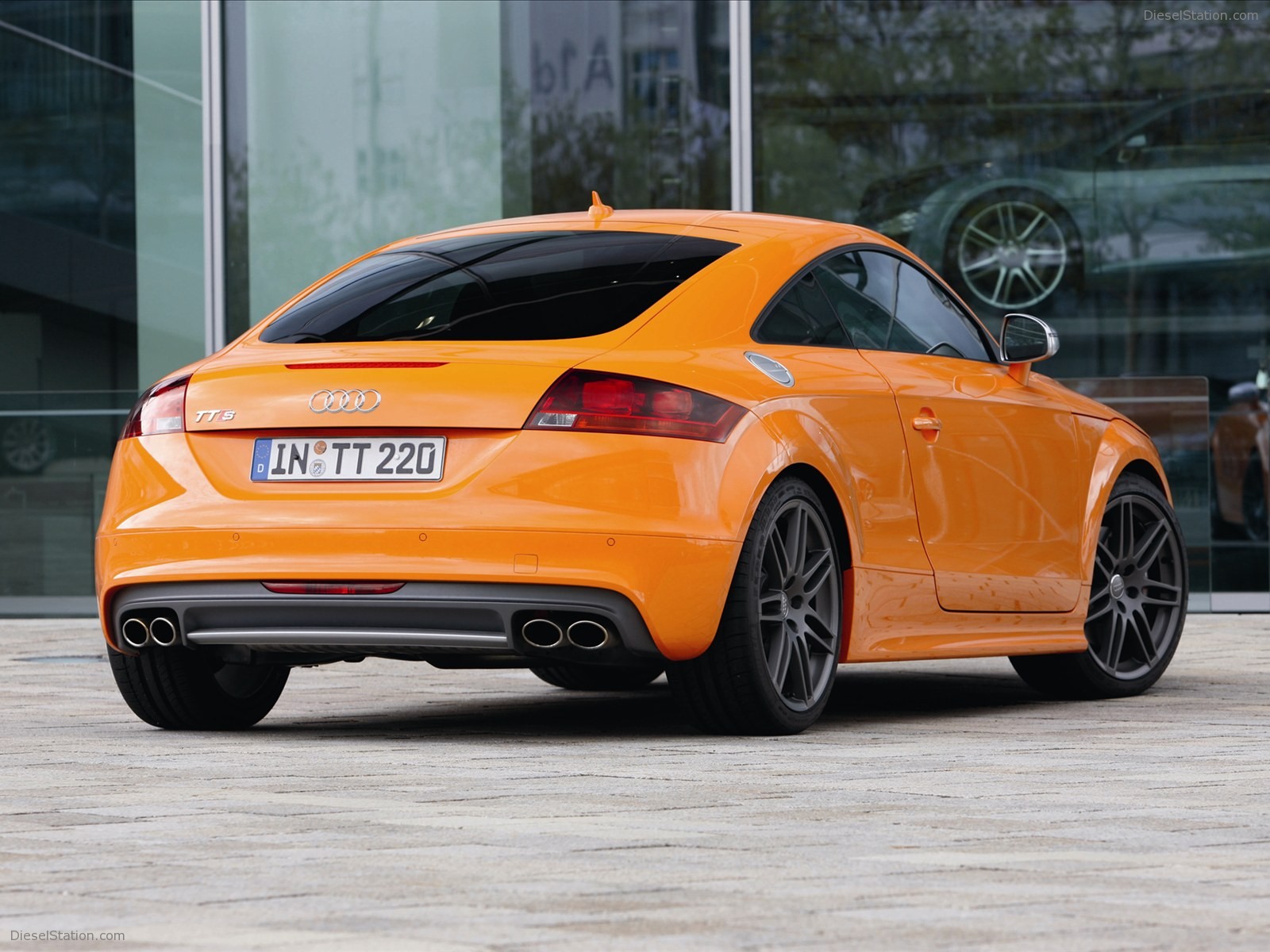 Audi TTS Coupe 2011